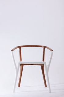 手機版Y腿堆疊椅 技術開發與銷售新標桿，榮膺印尼家具設計獎